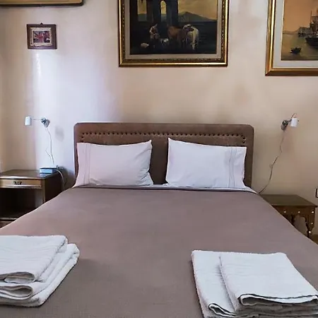 Aurea Residenza Mitropoleos Apartment